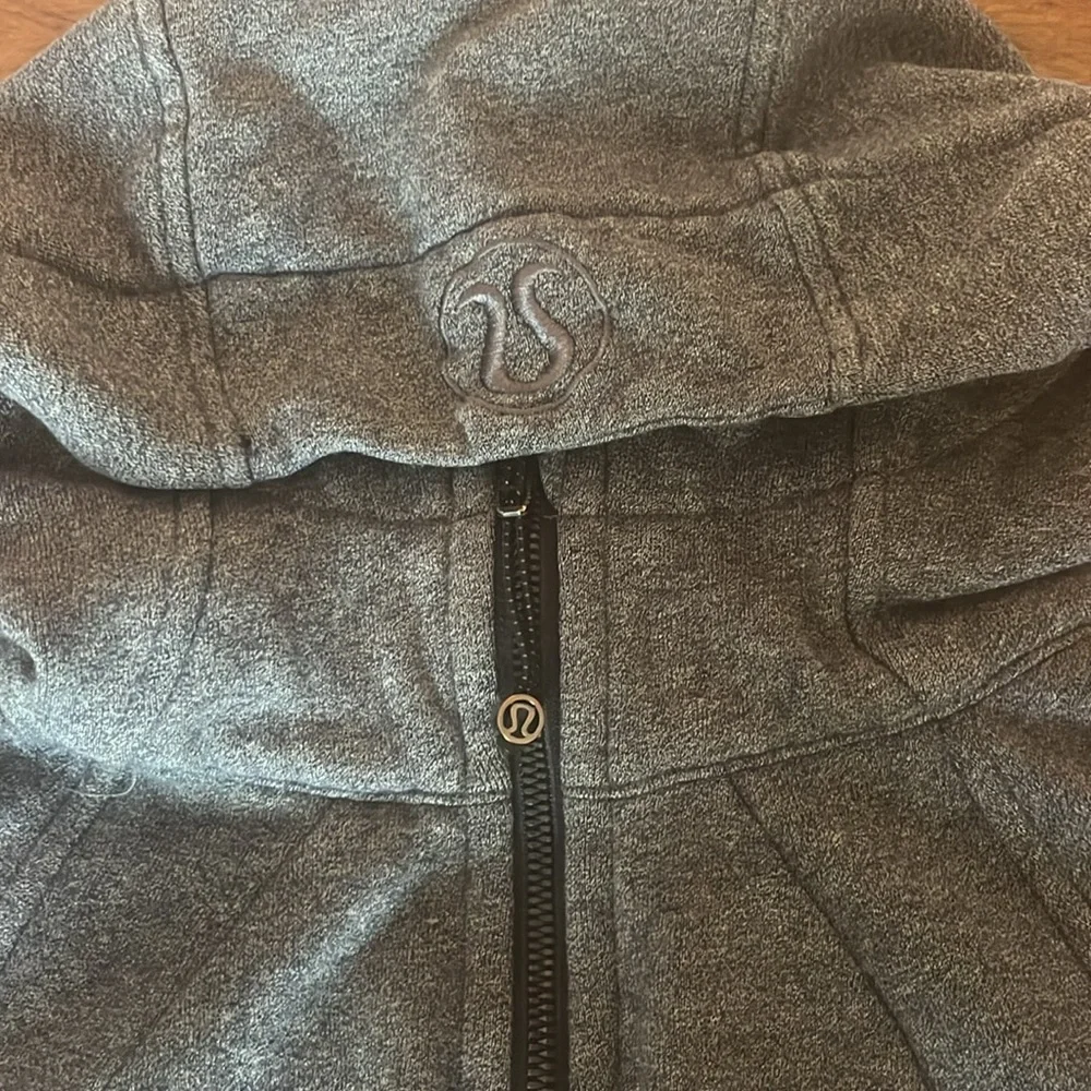 Lululemon Scuba Jacket - Picture 2 of 4